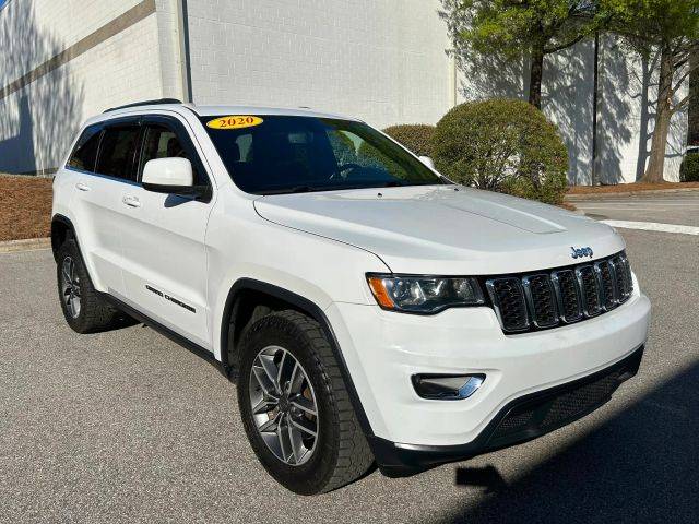 2020 Jeep Grand Cherokee Laredo E 4WD photo