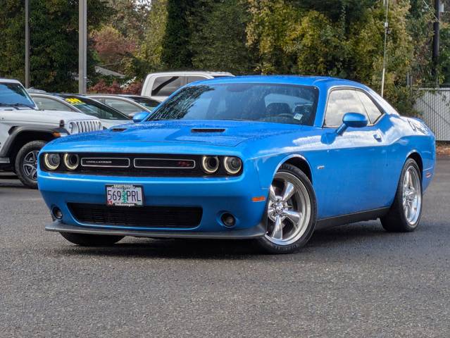 2015 Dodge Challenger R/T RWD photo