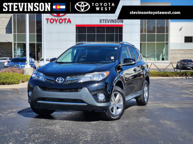 2015 Toyota RAV4 XLE FWD photo