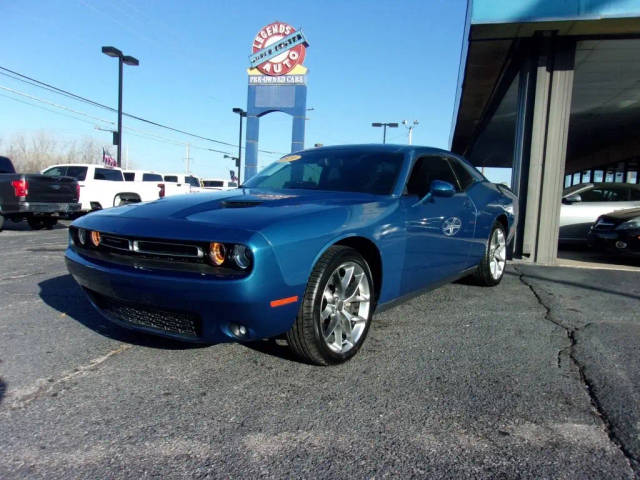 2020 Dodge Challenger SXT RWD photo