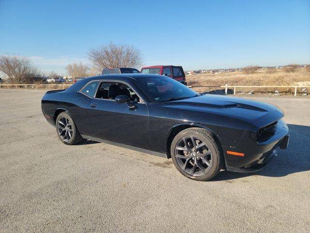 2020 Dodge Challenger SXT RWD photo