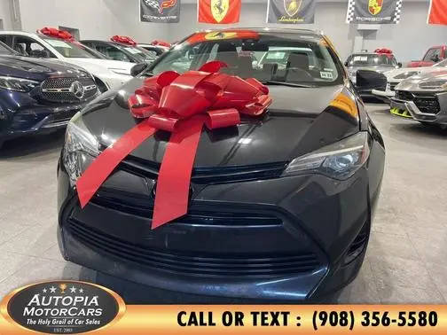 2018 Toyota Corolla LE FWD photo