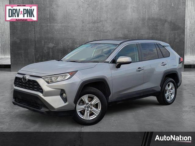 2019 Toyota RAV4 XLE FWD photo