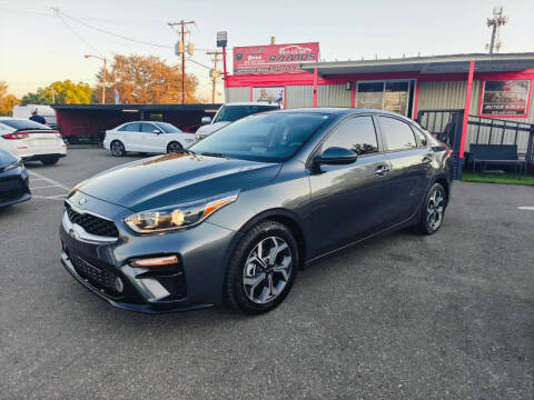 2021 Kia Forte LXS FWD photo