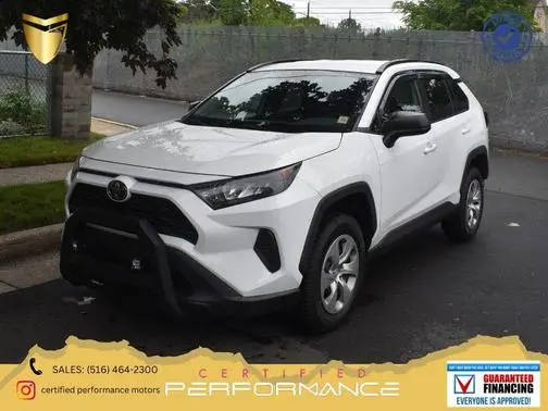 2020 Toyota RAV4 LE AWD photo