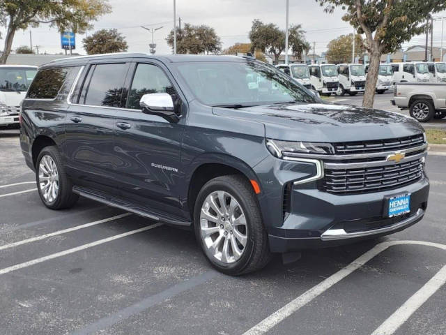 2021 Chevrolet Suburban Premier RWD photo