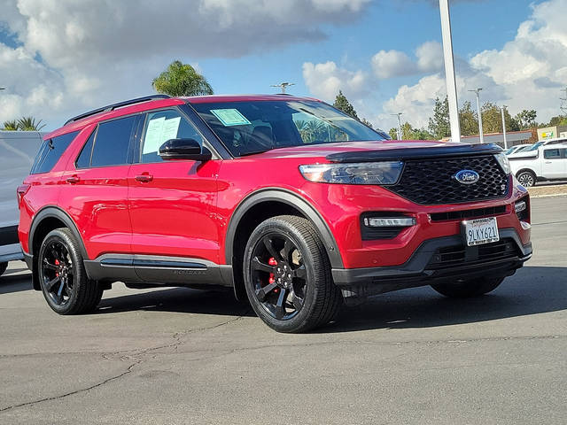 2020 Ford Explorer ST 4WD photo