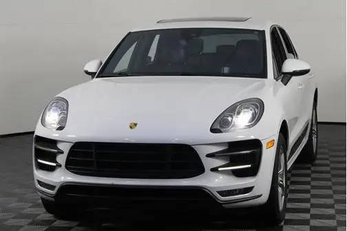 2015 Porsche Macan Turbo AWD photo