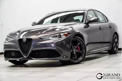 2020 Alfa Romeo Giulia Ti Sport RWD photo