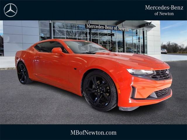 2021 Chevrolet Camaro 1LT RWD photo