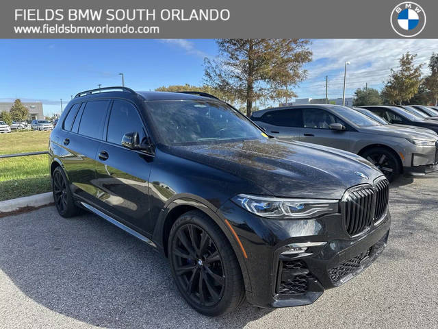 2021 BMW X7 M50i AWD photo