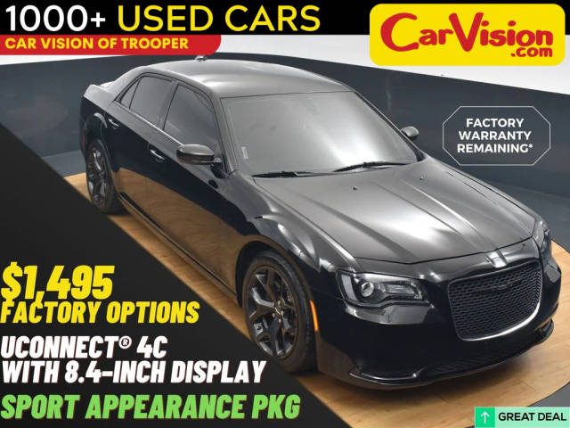 2020 Chrysler 300 Touring RWD photo