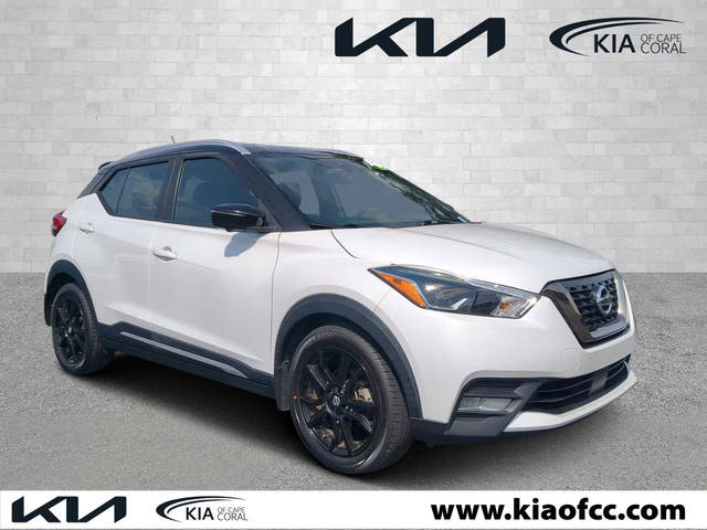 2020 Nissan Kicks SR FWD photo