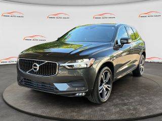 2021 Volvo XC60 Momentum AWD photo