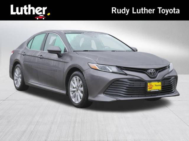 2020 Toyota Camry LE FWD photo