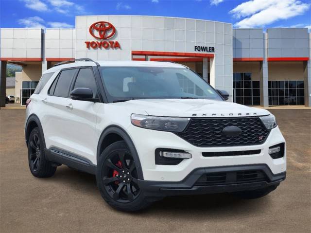 2020 Ford Explorer ST 4WD photo