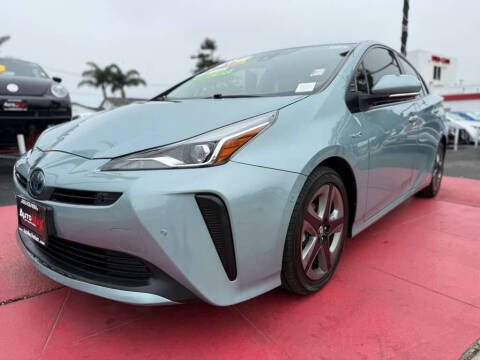 2021 Toyota Prius Limited FWD photo