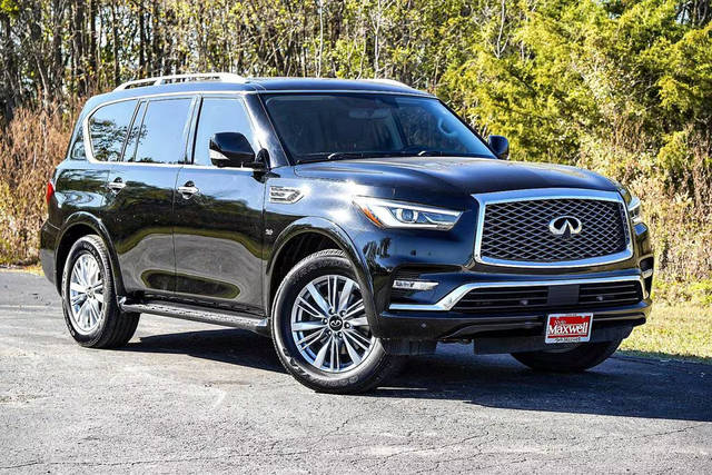 2019 Infiniti QX80 LUXE 4WD photo