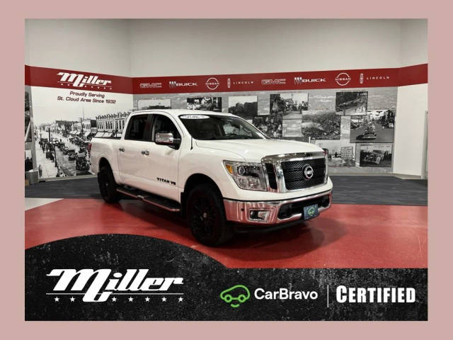 2019 Nissan Titan SL 4WD photo