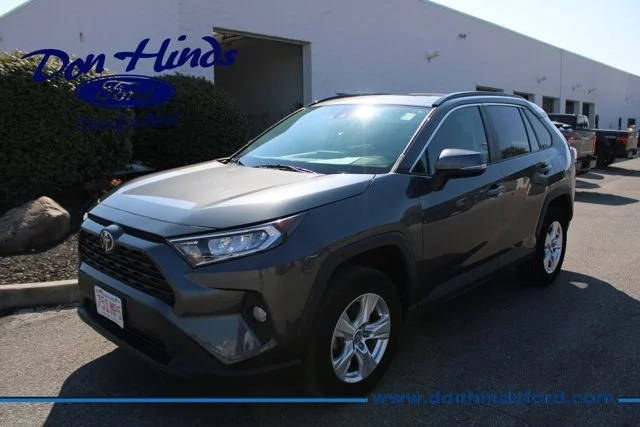 2020 Toyota RAV4 XLE AWD photo