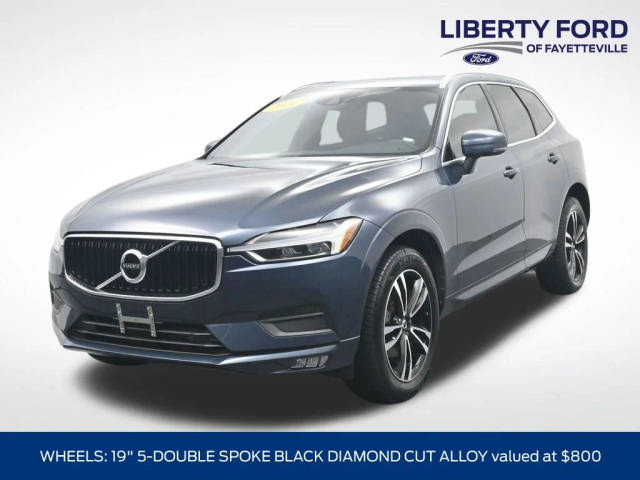 2021 Volvo XC60 Momentum FWD photo