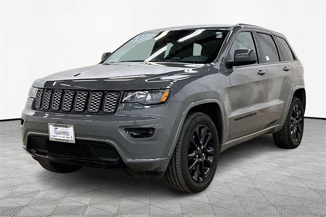 2020 Jeep Grand Cherokee Altitude 4WD photo