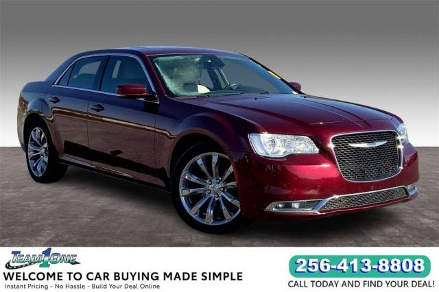 2020 Chrysler 300 Touring L RWD photo