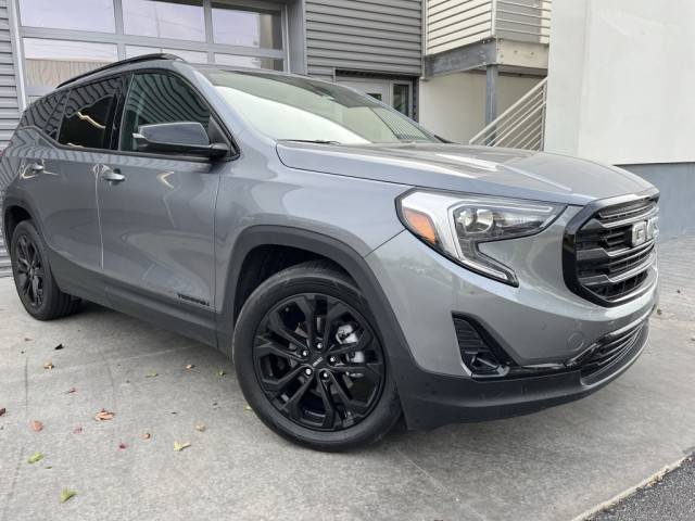 2020 GMC Terrain SLT FWD photo