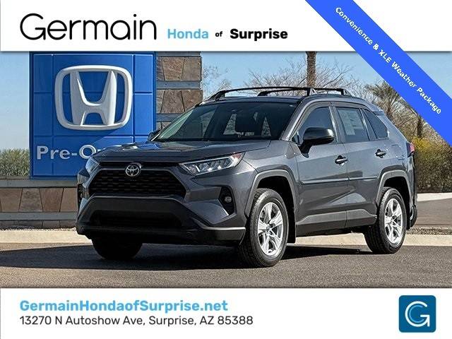 2020 Toyota RAV4 XLE FWD photo