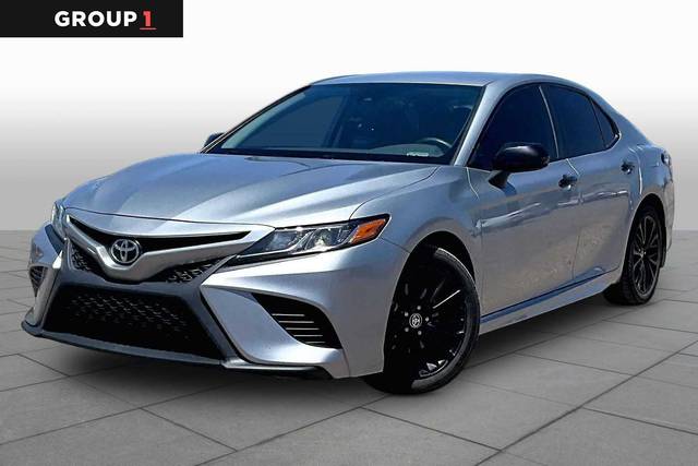 2020 Toyota Camry SE Nightshade AWD photo