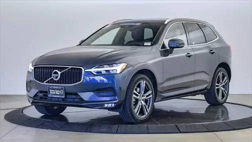 2021 Volvo XC60 Momentum FWD photo