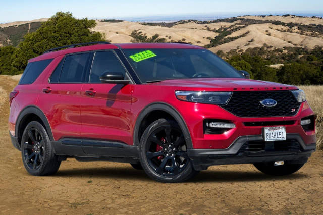 2020 Ford Explorer ST 4WD photo
