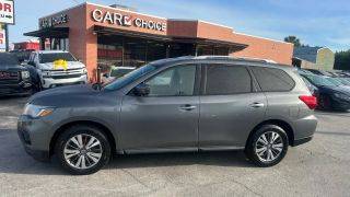 2019 Nissan Pathfinder SL FWD photo