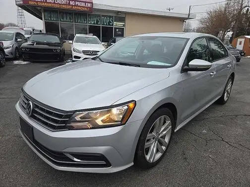 2019 Volkswagen Passat 2.0T Wolfsburg Edition FWD photo