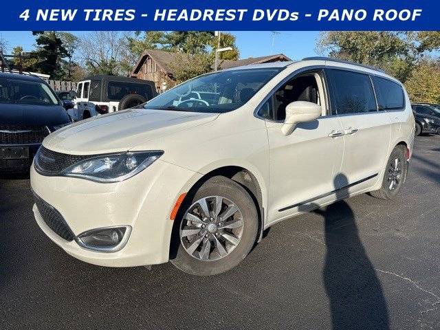 2020 Chrysler Pacifica Minivan Touring L Plus FWD photo