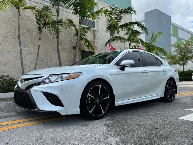 2020 Toyota Camry XSE FWD photo