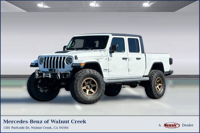 2020 Jeep Gladiator Overland 4WD photo