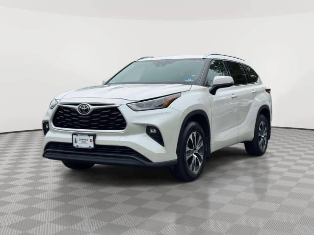 2020 Toyota Highlander XLE AWD photo