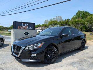 2019 Nissan Altima 2.5 SR FWD photo