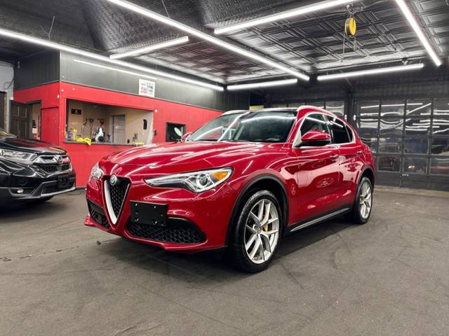 2018 Alfa Romeo Stelvio Ti AWD photo