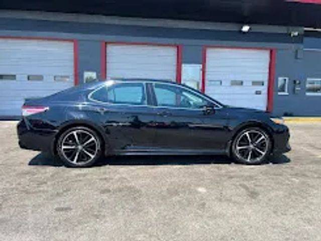 2020 Toyota Camry XSE FWD photo