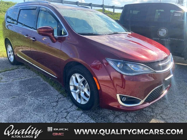 2020 Chrysler Pacifica Minivan Touring L Plus FWD photo