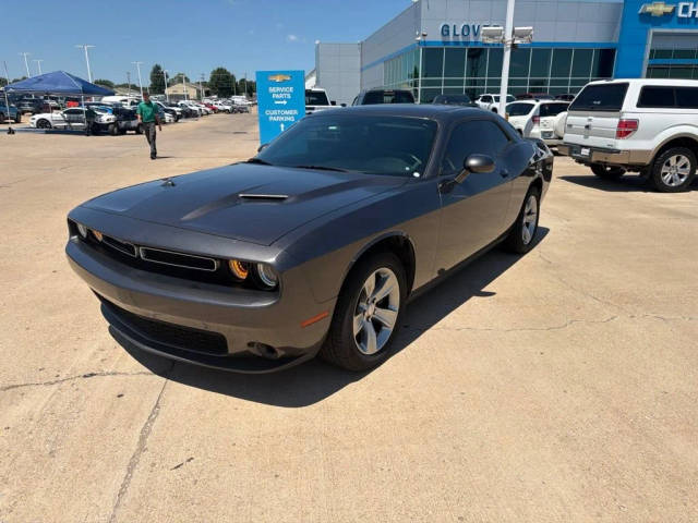 2020 Dodge Challenger SXT RWD photo