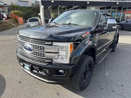 2018 Ford F-350 Super Duty Platinum 4WD photo