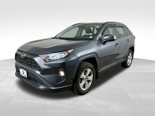 2020 Toyota RAV4 XLE AWD photo