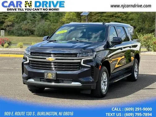 2021 Chevrolet Suburban LT 4WD photo