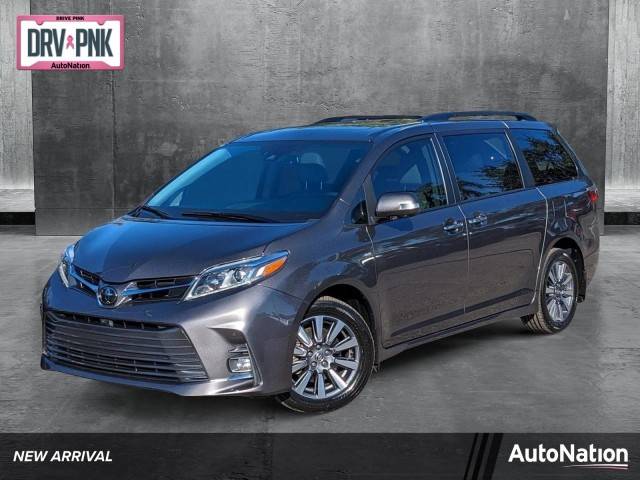 2020 Toyota Sienna Limited Premium AWD photo