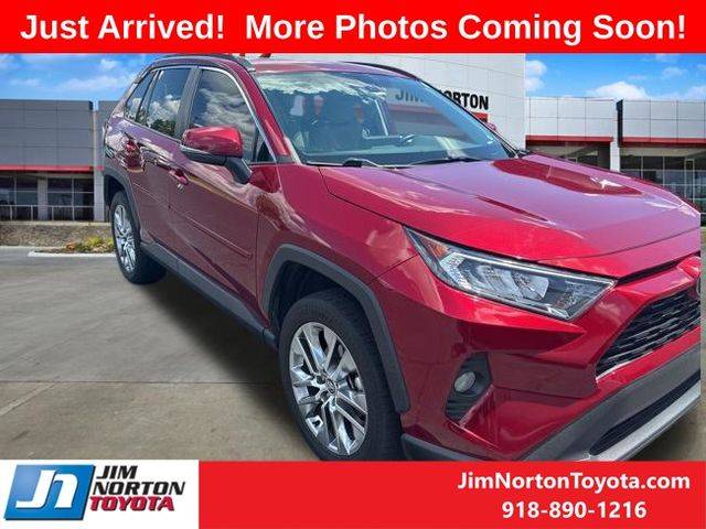 2020 Toyota RAV4 XLE Premium FWD photo