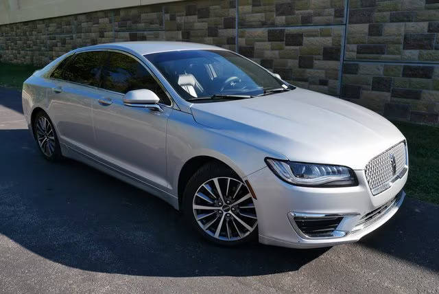 2019 Lincoln MKZ Standard FWD photo