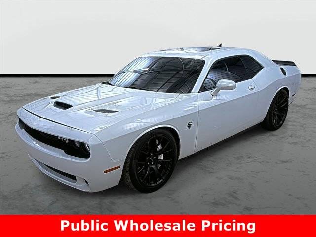 2016 Dodge Challenger SRT Hellcat RWD photo